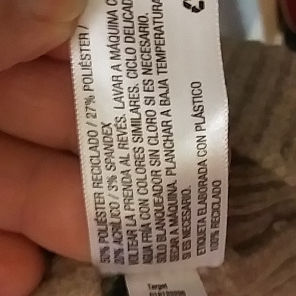 A new day sweater - Picture 9 of 10